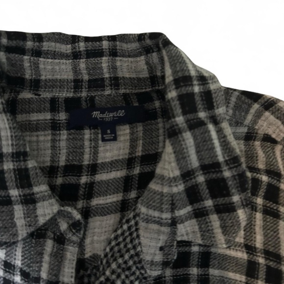 Madewell Tops - Madewell Black and White‎ Casual Button Down Top